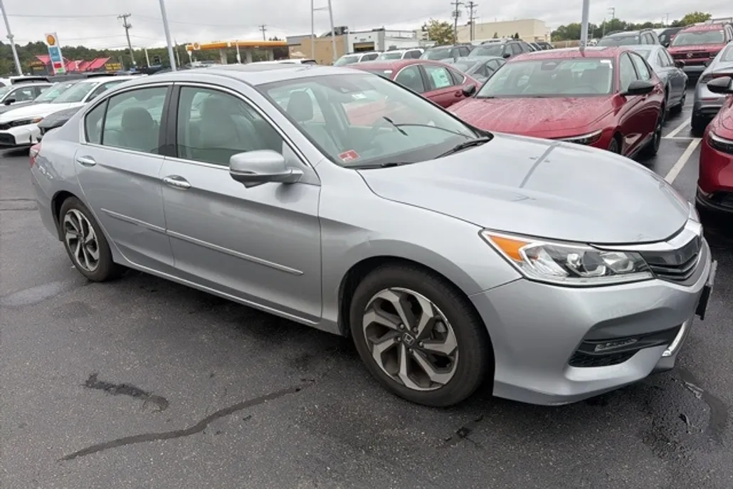 2016 Honda Accord EX-L V6 photo 1