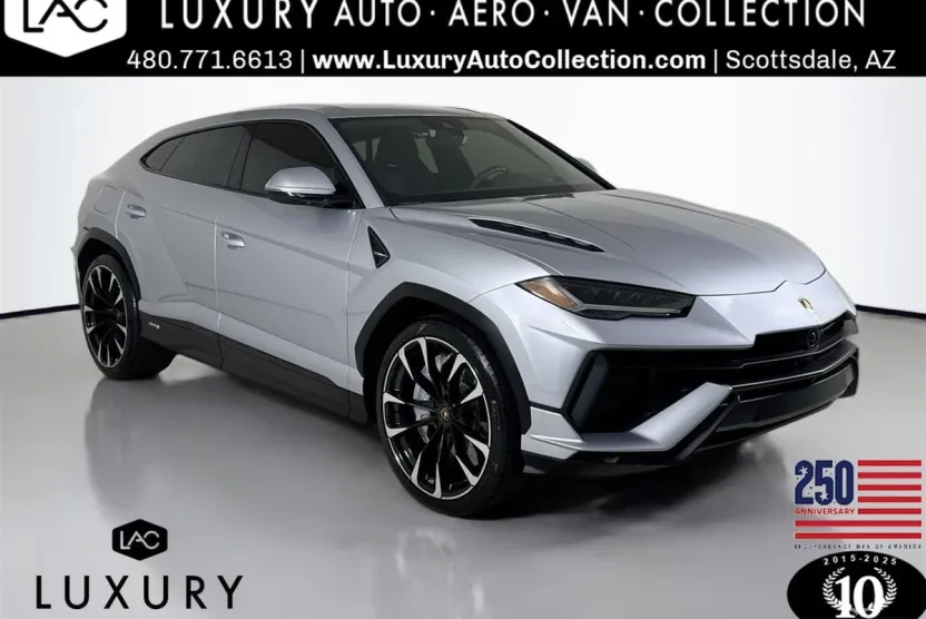 2024 Lamborghini Urus S photo 1