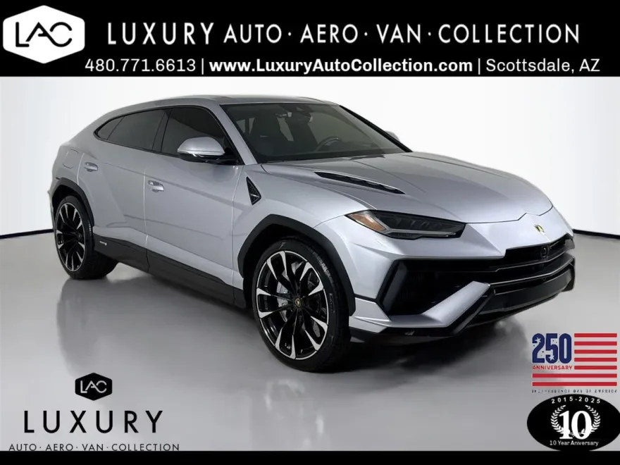 2024 Lamborghini Urus S photo 1