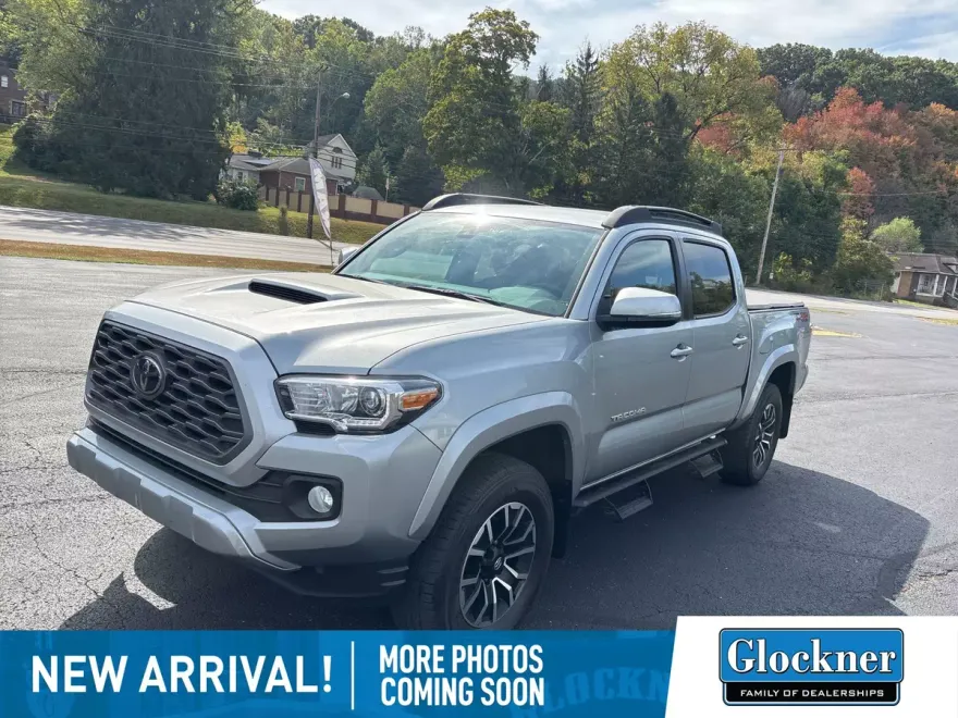 2023 Toyota Tacoma TRD Sport V6 photo 1