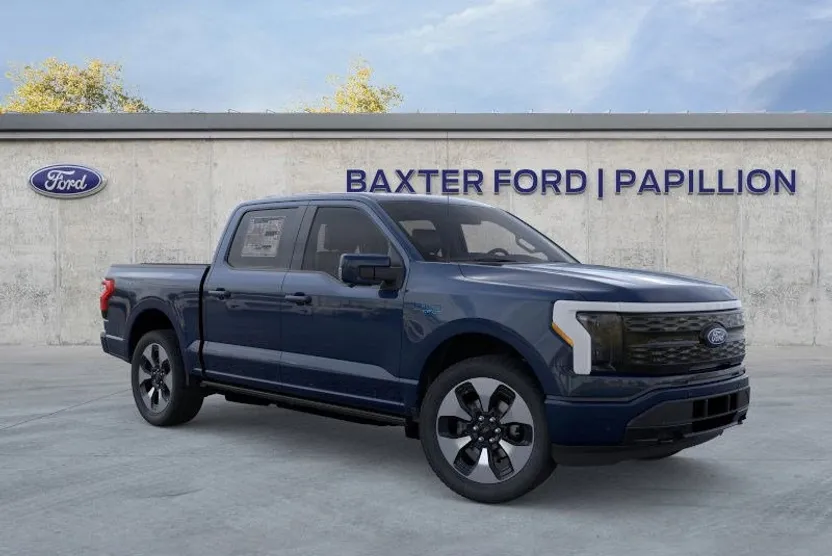 2025 Ford F-150 Lightning Platinum photo 1