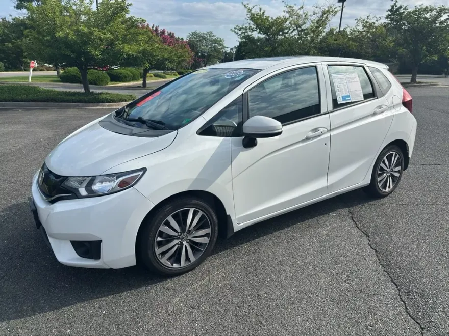 2017 Honda Fit EX photo 1