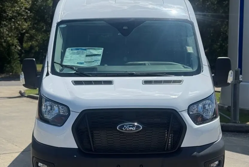 2025 Ford Transit photo 1
