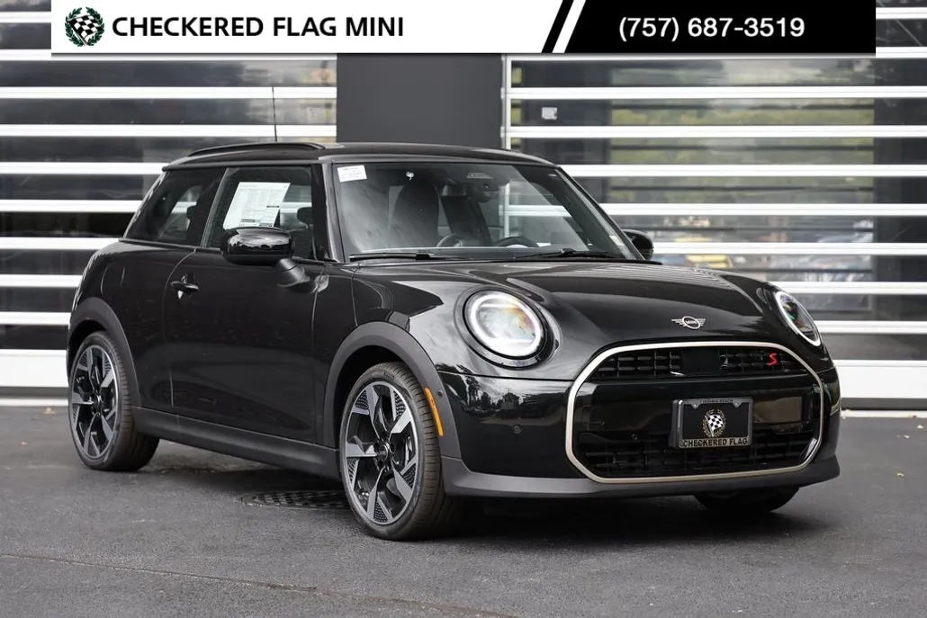 2025 Mini Cooper 2 Door Hardtop Signature photo 1
