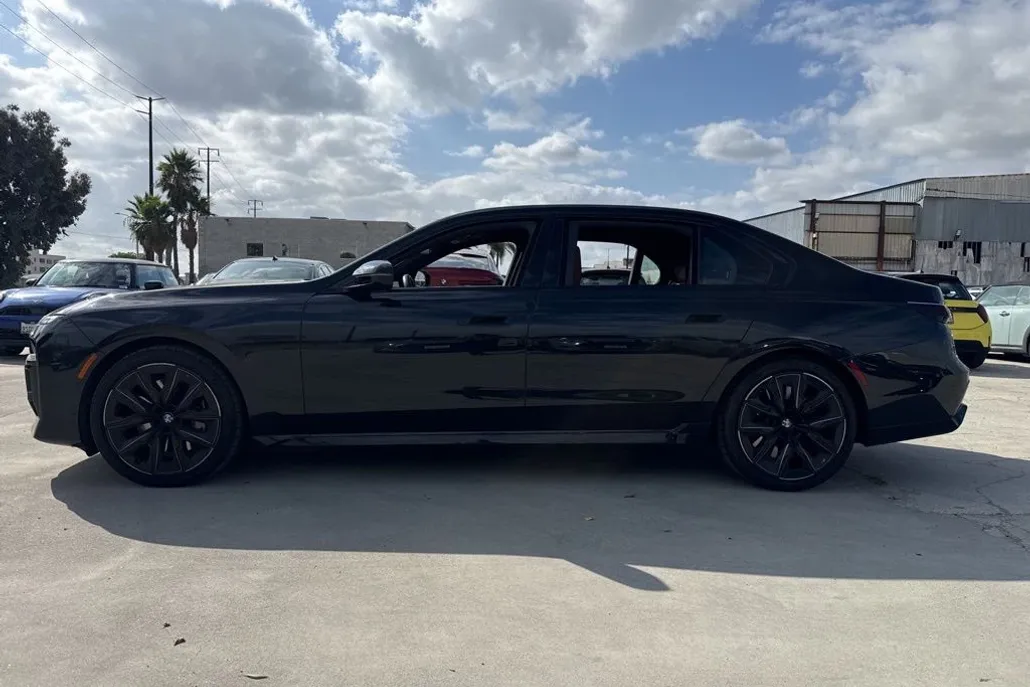 2023 Bmw 760i xDrive photo 1