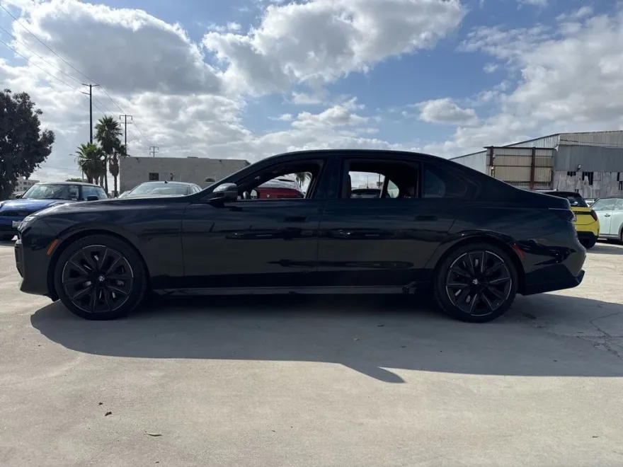 2023 Bmw 760i xDrive photo 1