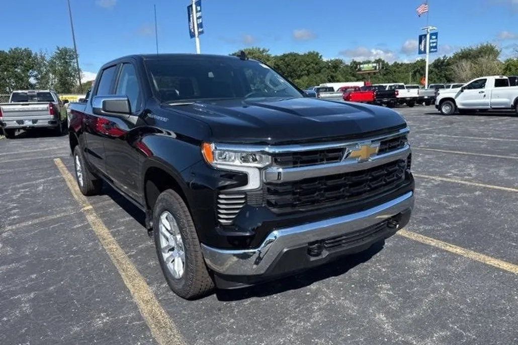 2025 Chevrolet Silverado 1500 LT photo 1