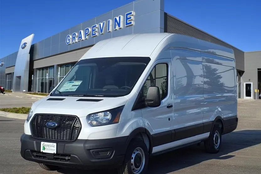 2025 Ford Transit photo 1