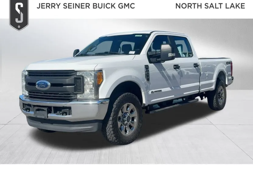 2017 Ford F-350 XL photo 1