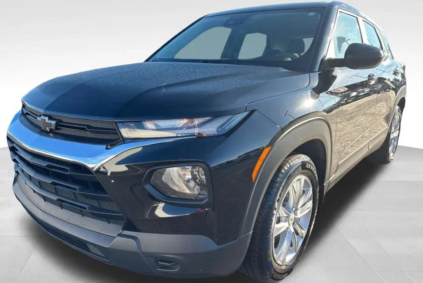 2022 Chevrolet Trailblazer LS photo 1