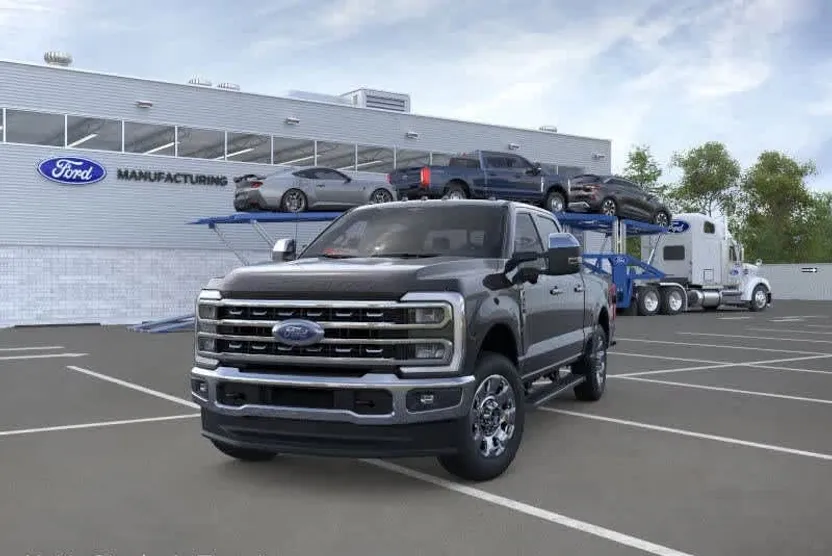 2026 Ford F-350 Lariat photo 1