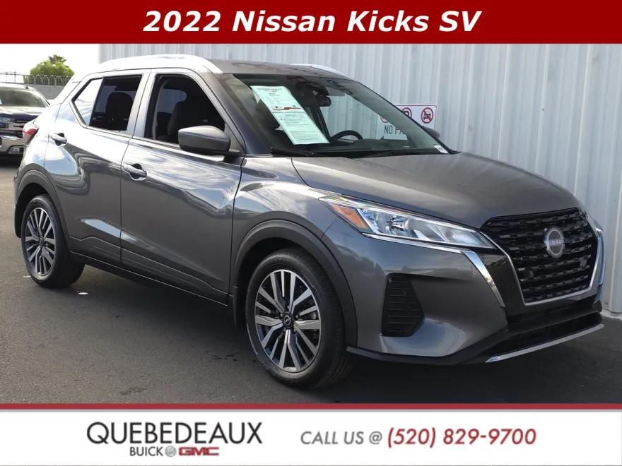 2022 Nissan Kicks SV photo 1