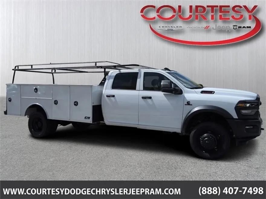 2025 Ram 5500 Tradesman photo 1