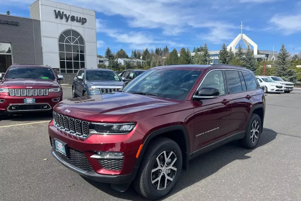 2025 Jeep Grand Cherokee Limited photo 1