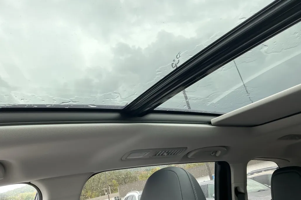 2021 Subaru Ascent Touring photo 1