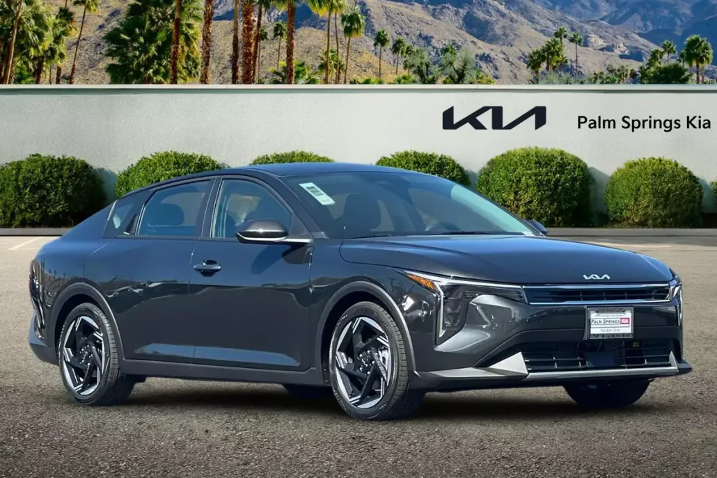 2025 Kia K4 EX photo 1