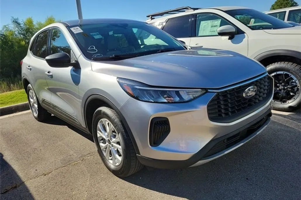 2024 Ford Escape Active photo 1