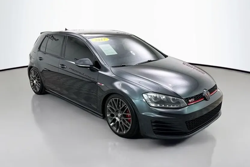 2017 Volkswagen Golf GTI SE photo 1