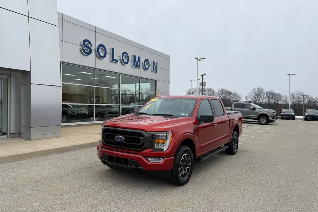 2023 Ford F-150 XLT photo 1