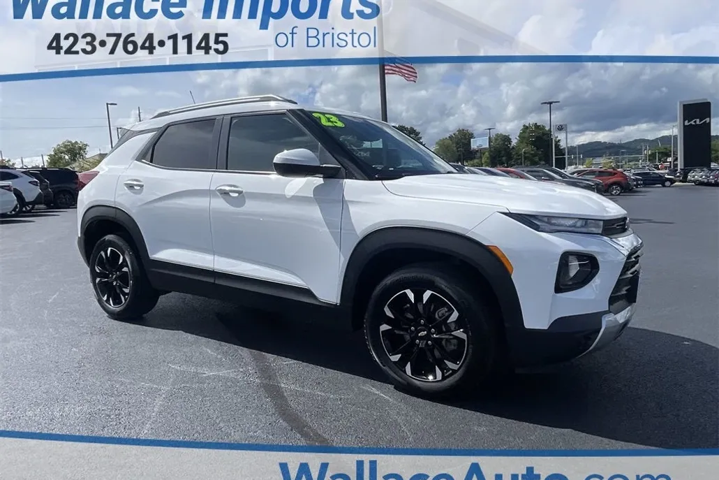 2023 Chevrolet Trailblazer LT photo 1