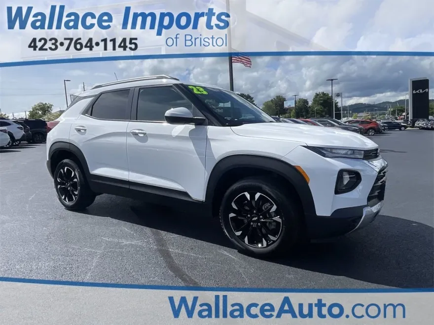 2023 Chevrolet Trailblazer LT photo 1