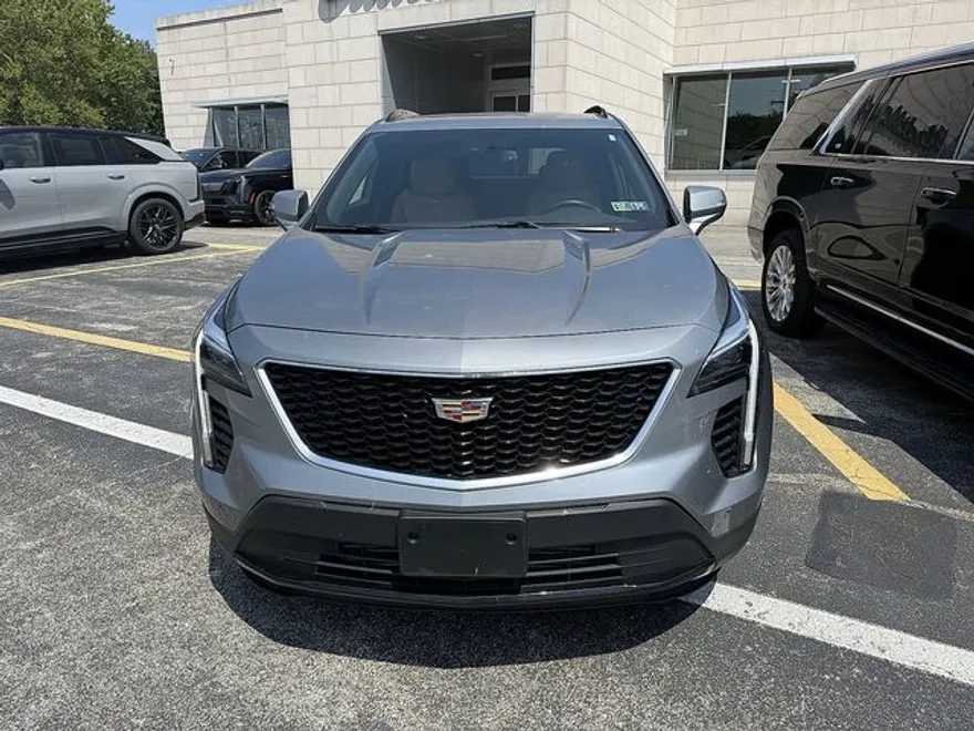 2023 Cadillac XT4 Sport photo 1