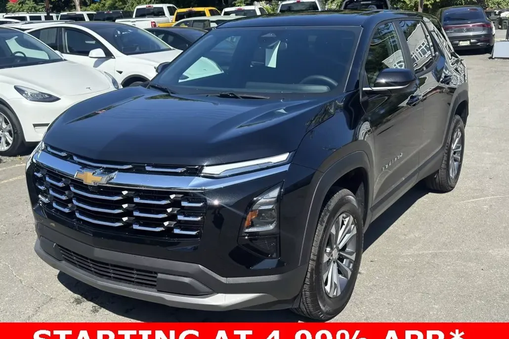 2026 Chevrolet Equinox LT photo 1