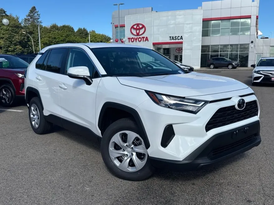 2025 Toyota RAV4 LE photo 1