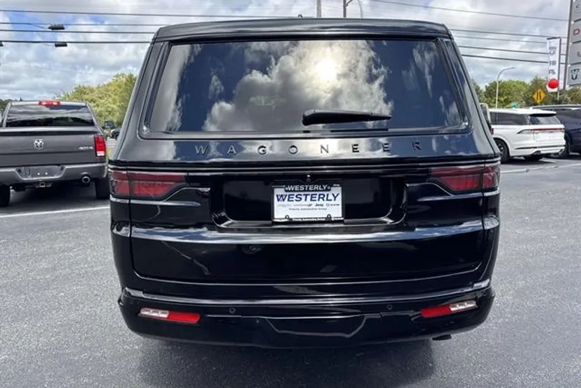 2024 Jeep Wagoneer Series II Carbide photo 1