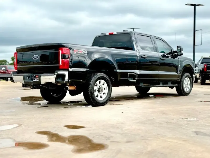 2024 Ford F-250 photo 1