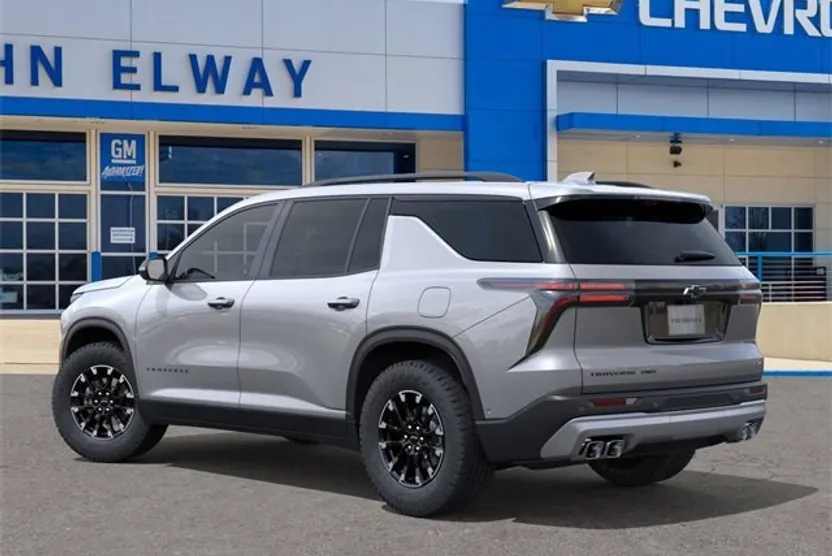 2026 Chevrolet Traverse Z71 photo 1