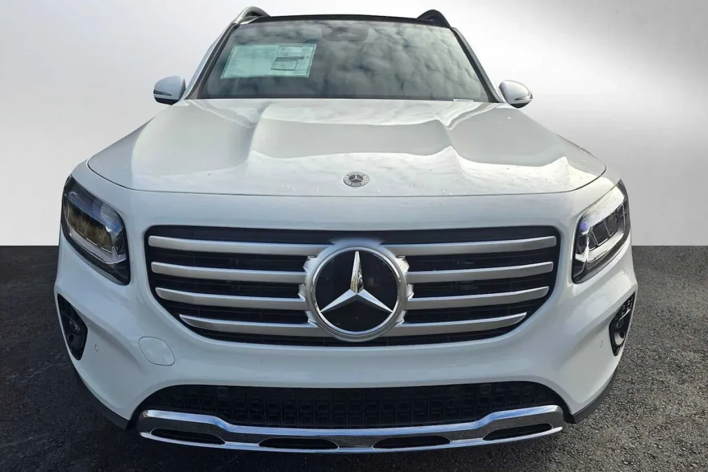 2024 Mercedes Benz GLB 250 photo 1