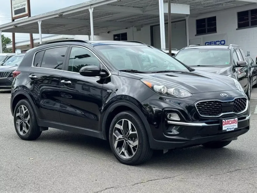 2021 Kia Sportage EX photo 1