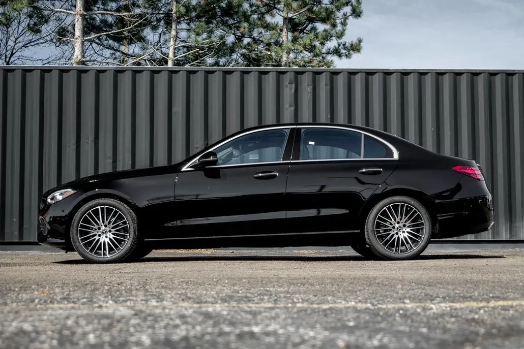 2025 Mercedes Benz C 300 4MATIC photo 1