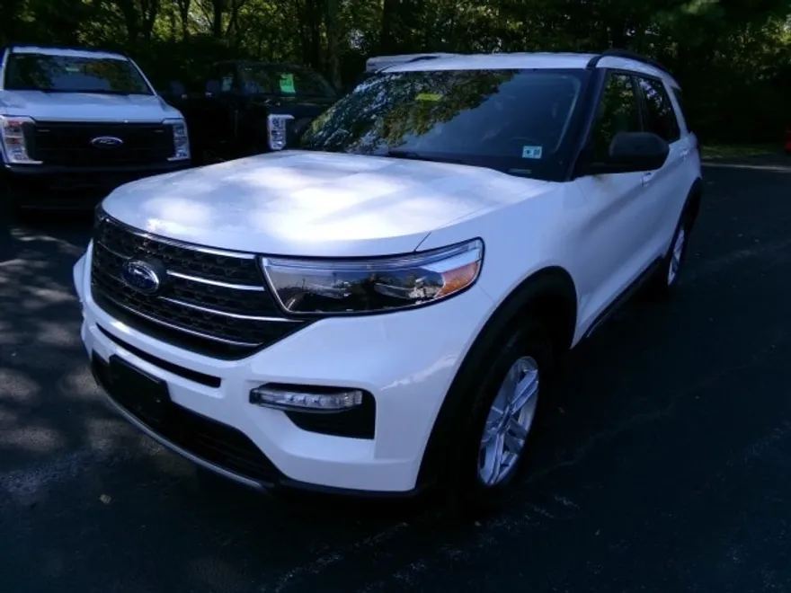 2022 Ford Explorer XLT photo 1