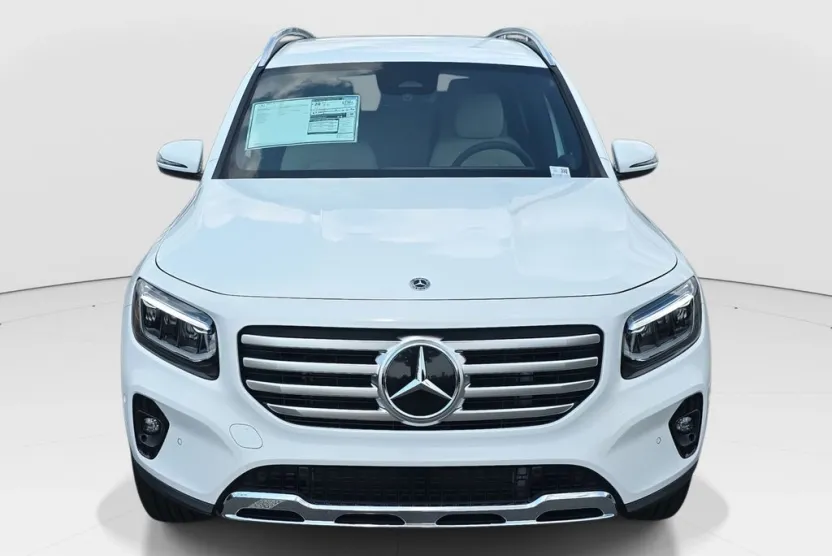2025 Mercedes Benz GLB 250 photo 1