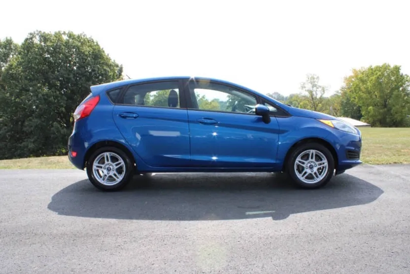 2019 Ford Fiesta SE photo 1