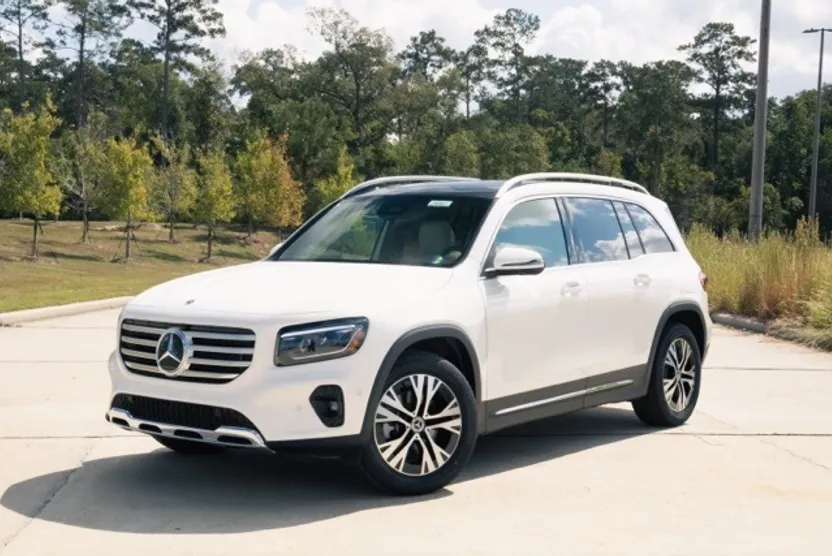 2025 Mercedes Benz GLB 250 photo 1