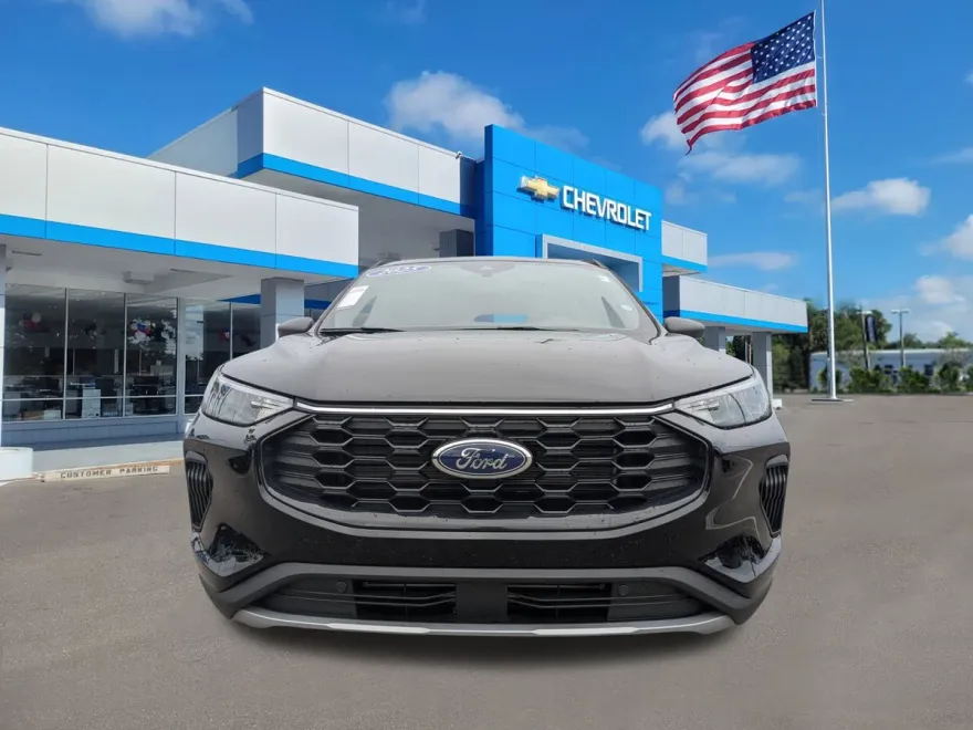 2025 Ford Escape ST-Line photo 1