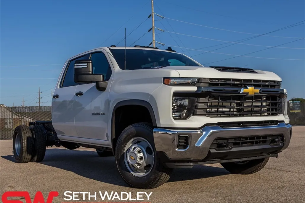 2025 Chevrolet Silverado 3500HD Work Truck photo 1