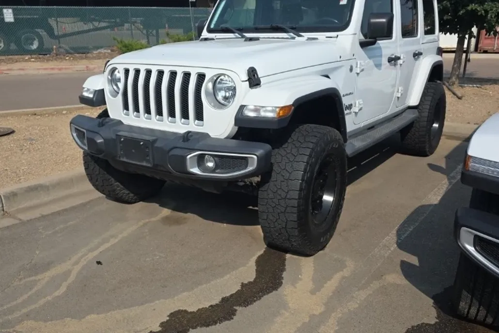 2019 Jeep Wrangler Unlimited Sahara photo 1