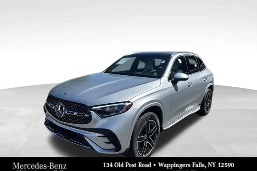 2026 Mercedes Benz GLC 300 4MATIC photo 1