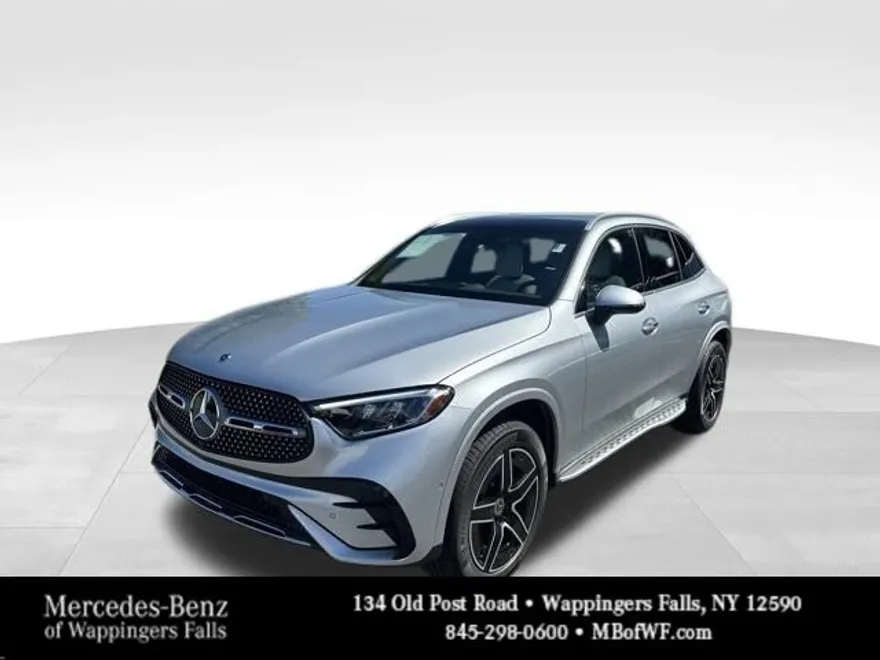 2026 Mercedes Benz GLC 300 4MATIC photo 1