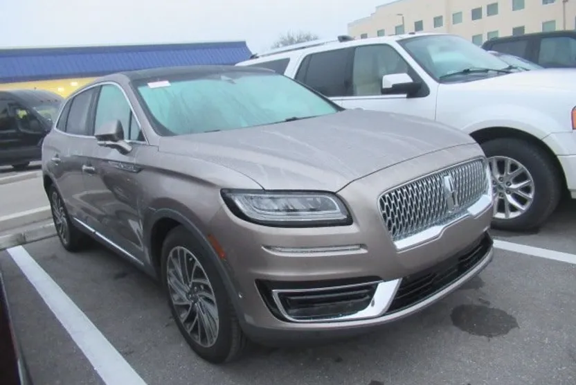 2019 Lincoln Nautilus Reserve photo 1