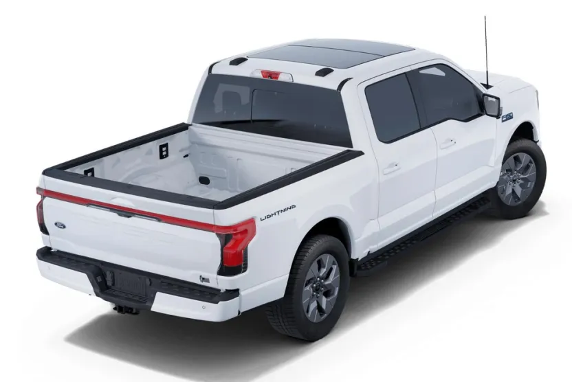 2025 Ford F-150 Lightning Lariat photo 1