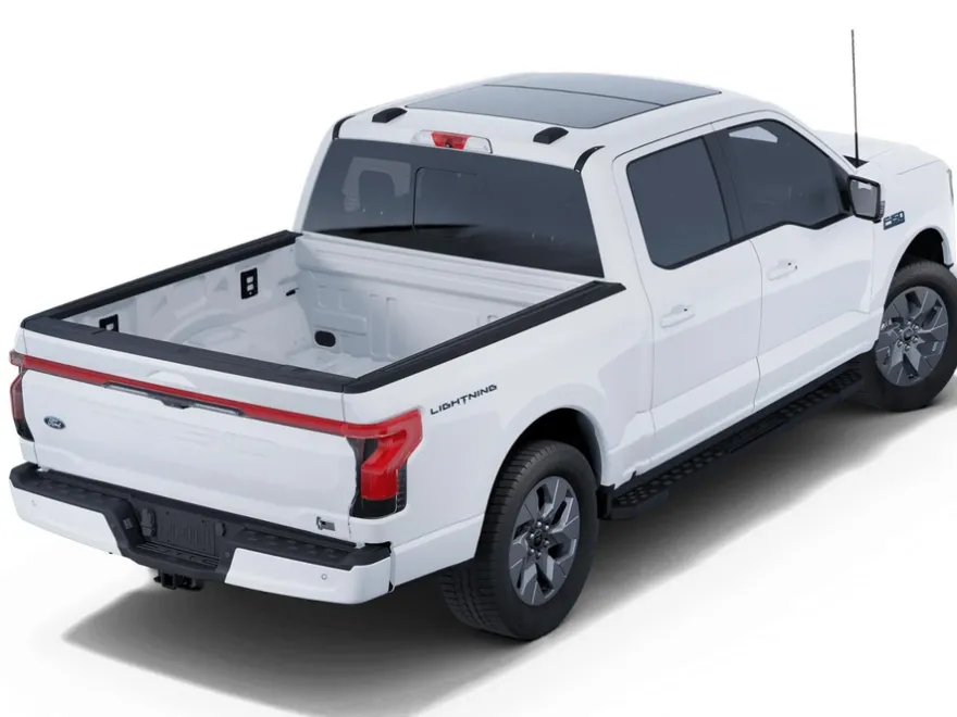 2025 Ford F-150 Lightning Lariat photo 1