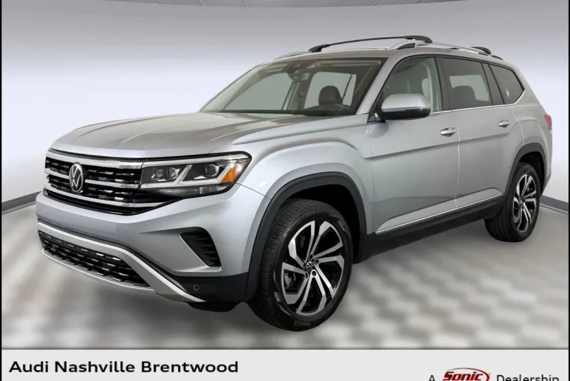 2022 Volkswagen Atlas SEL photo 1