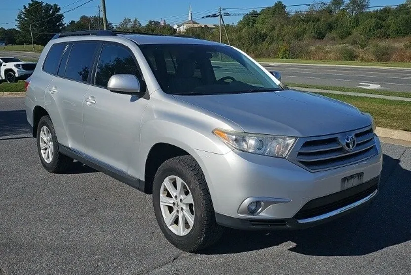 2013 Toyota Highlander Base Hybrid photo 1