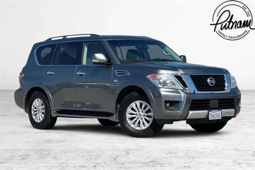 2017 Nissan Armada SV photo 1