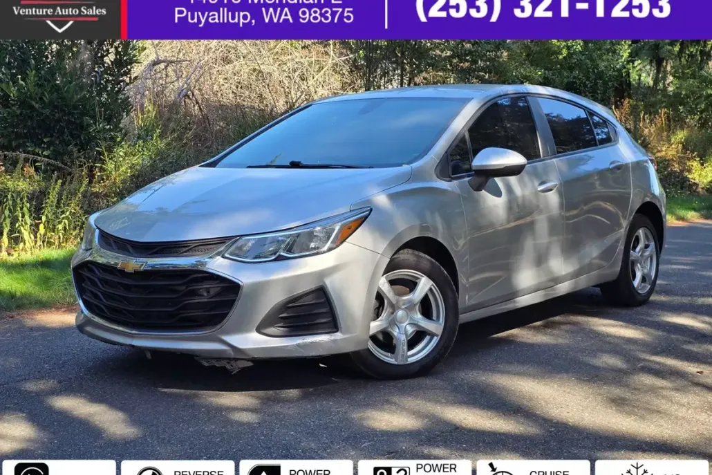 2019 Chevrolet Cruze LS photo 1